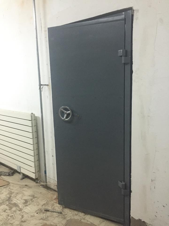 防爆门