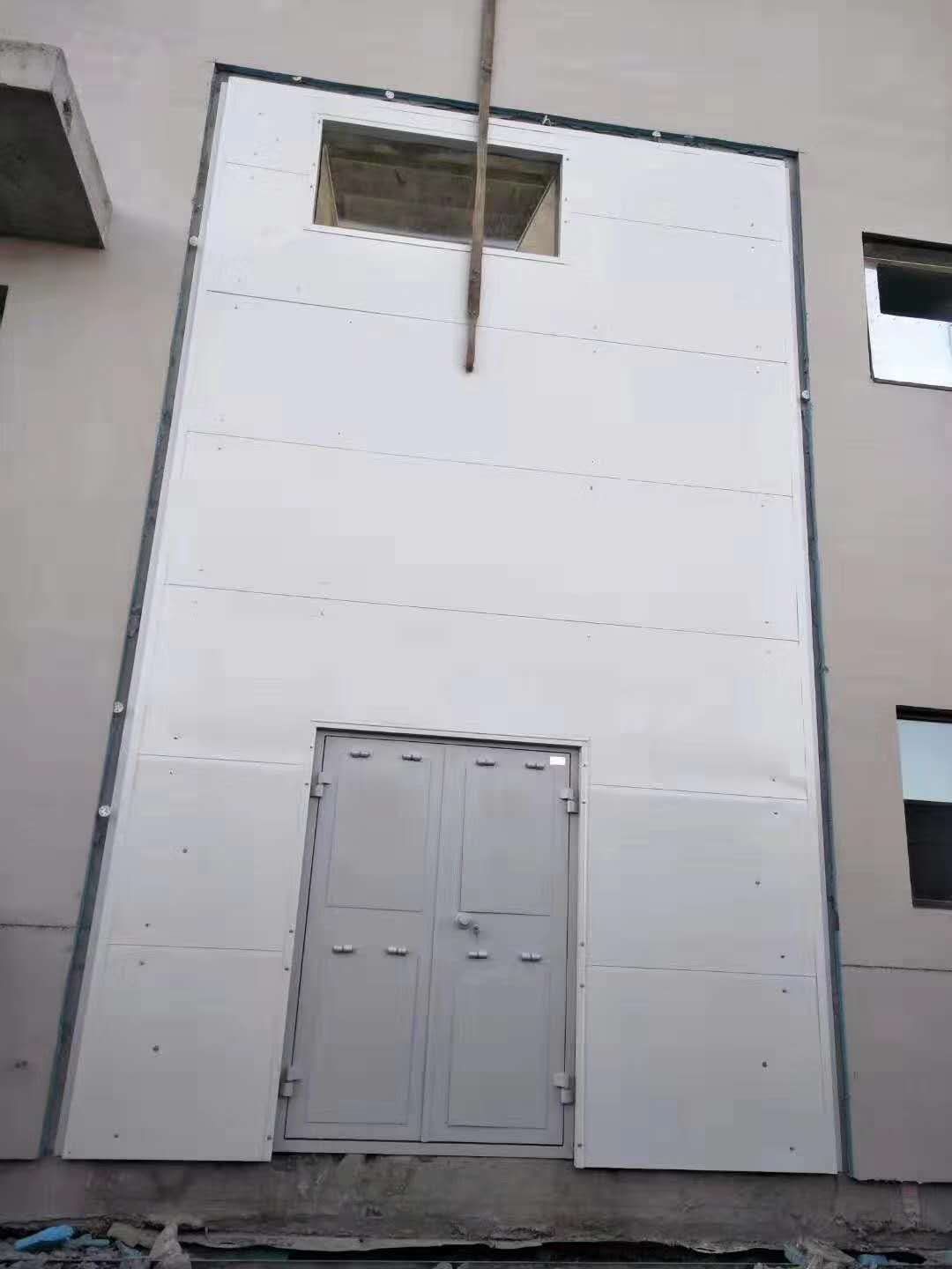 泄爆墙